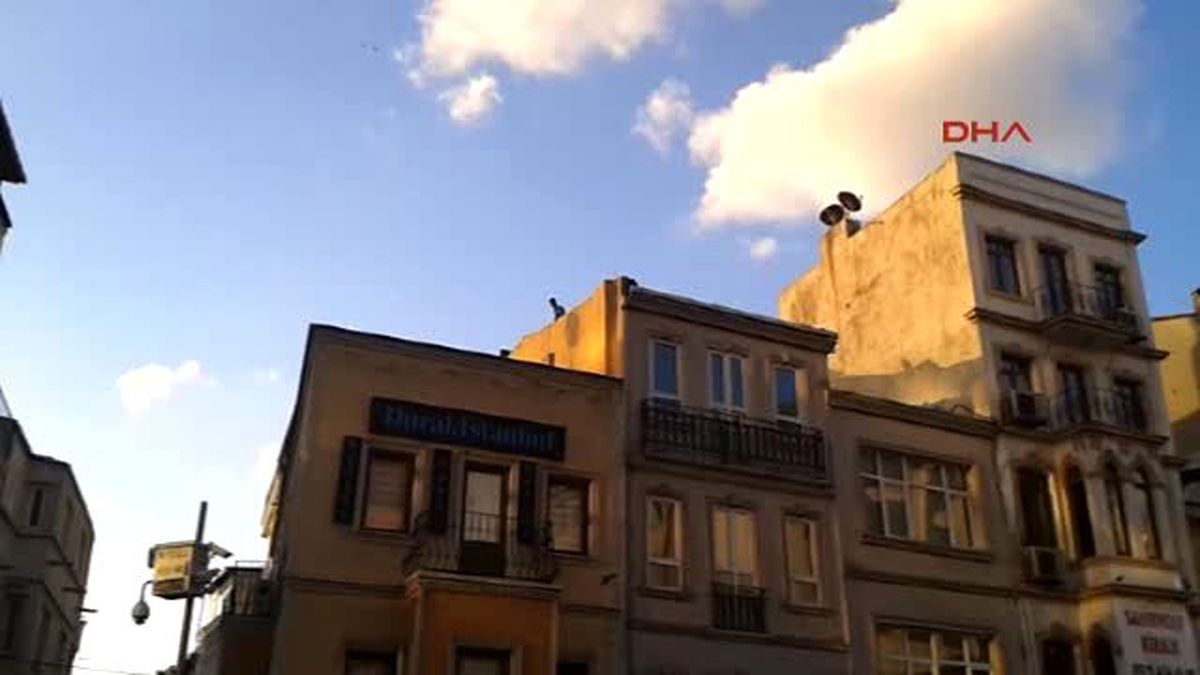 Bu Kez Beyoğlu\'nda Oldu! Bir \'Atla Atla\' Vakası Daha