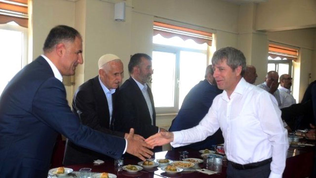 Bitlis\'te Bayramlaşma Töreni