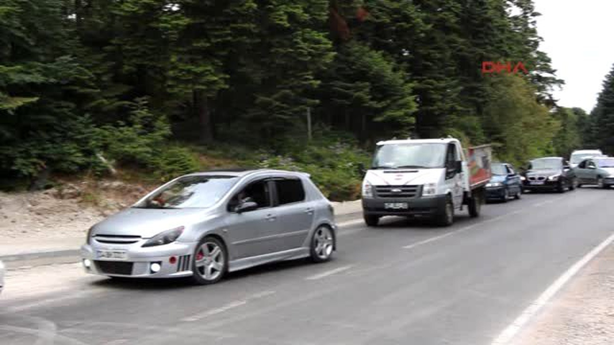 Bolu Gölcük Tabiat Parkı\'nda Bayram Yoğunluğu