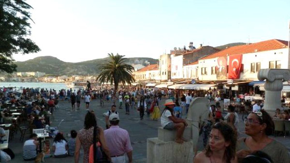 Foça\'da Bayram Bereketi