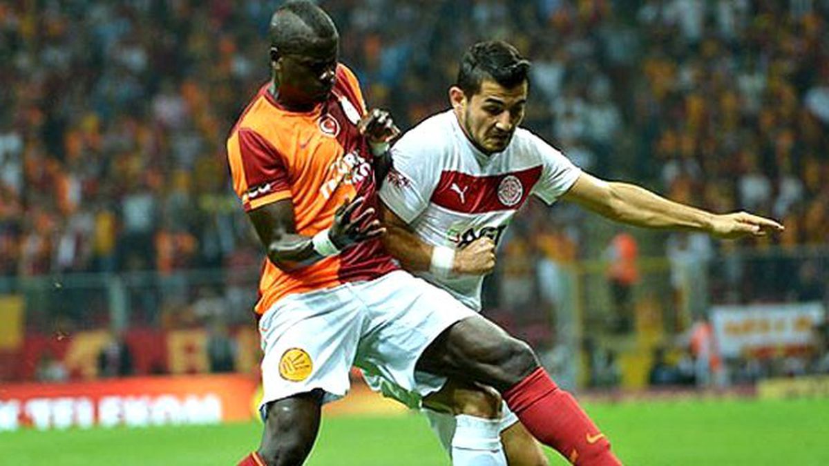 Galatasaray, Emrah Başsan'ı Kiralamayı Planlıyor