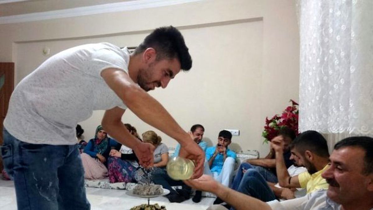Hakkari\'de Bayram Geleneği Bozulmadı