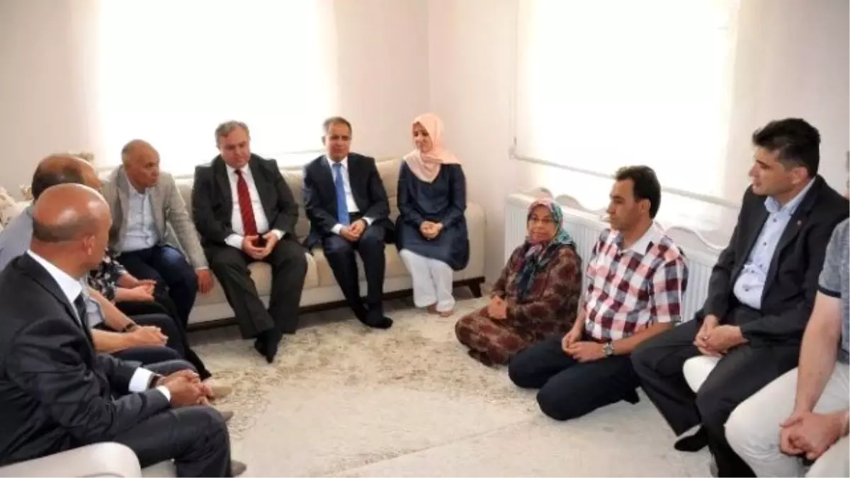 Karaman\'da Şehit Ailelerine Bayram Ziyareti