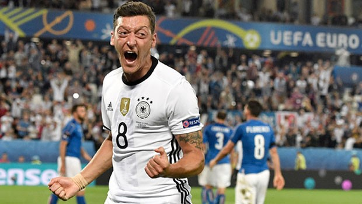 Löw\'ün Bana Olan Güveninin Tadını Çıkarıyorum