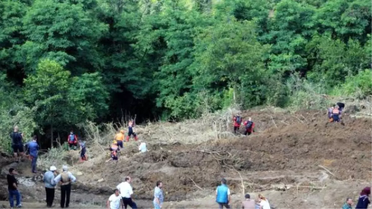 Ordu\'da Selde Hayatını Kaybeden 3 Kişi Toprağa Verildi