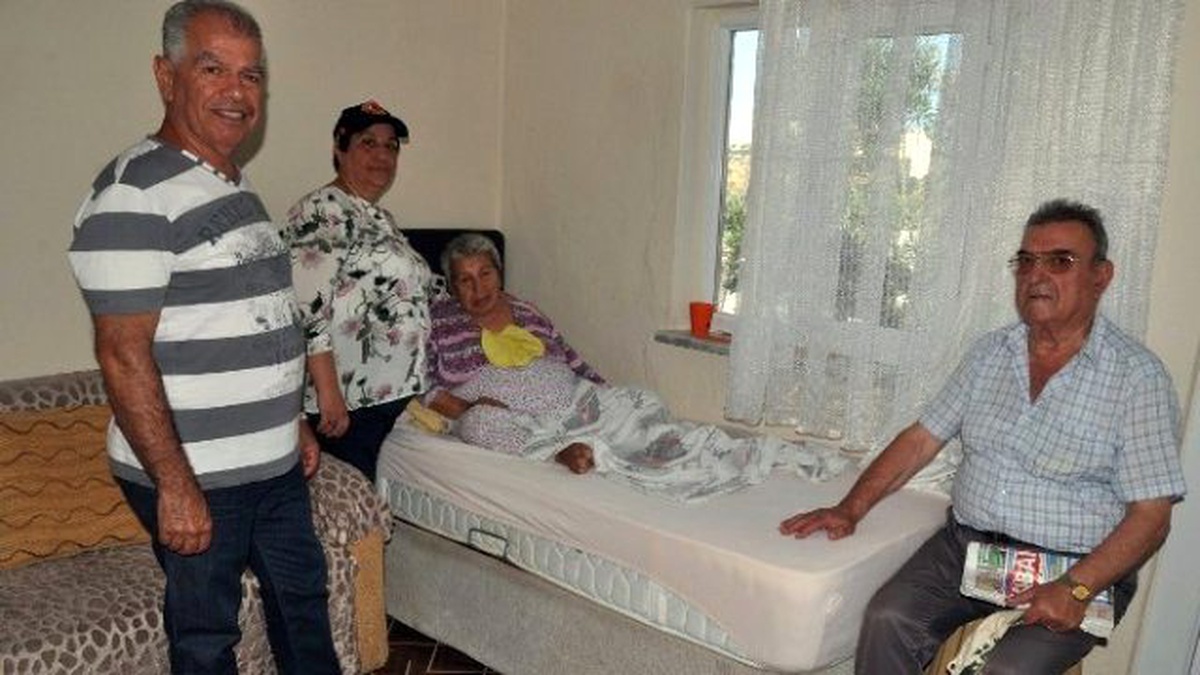 Hasta Annesine 13 Yıldır Gözü Gibi Bakıyor