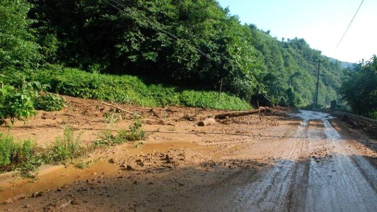 Rize\'de Şiddetli Yağışlar Hasara Yol Açtı.