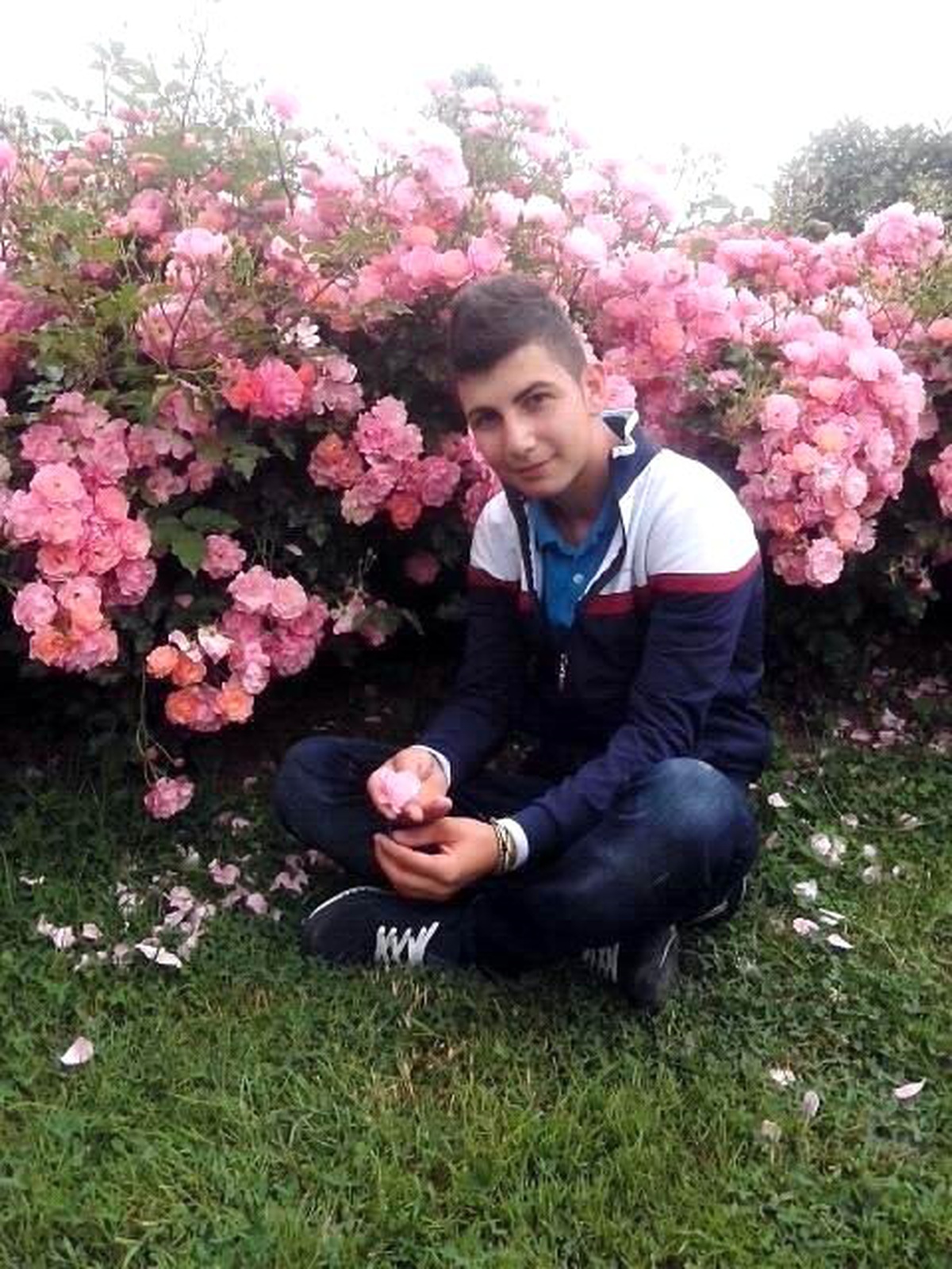 Samsun\'da Boğulan Sporcu Özgür Yıldızbaş Toprağa Verildi
