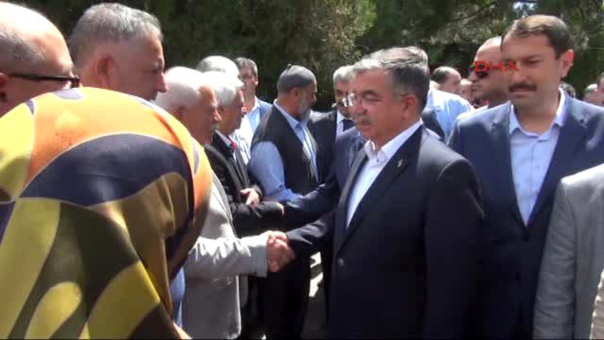 Sivas Bakan Yılmaz: Türkiye\'nin Terör, Ekonomi ve Eğitim Problemi Var