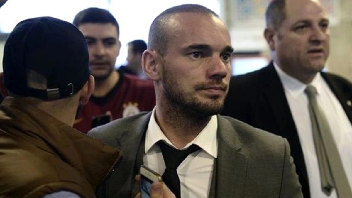 Sneijder: Takımdan Ayrılmayacağım, Neler Olacağını Göreceğiz