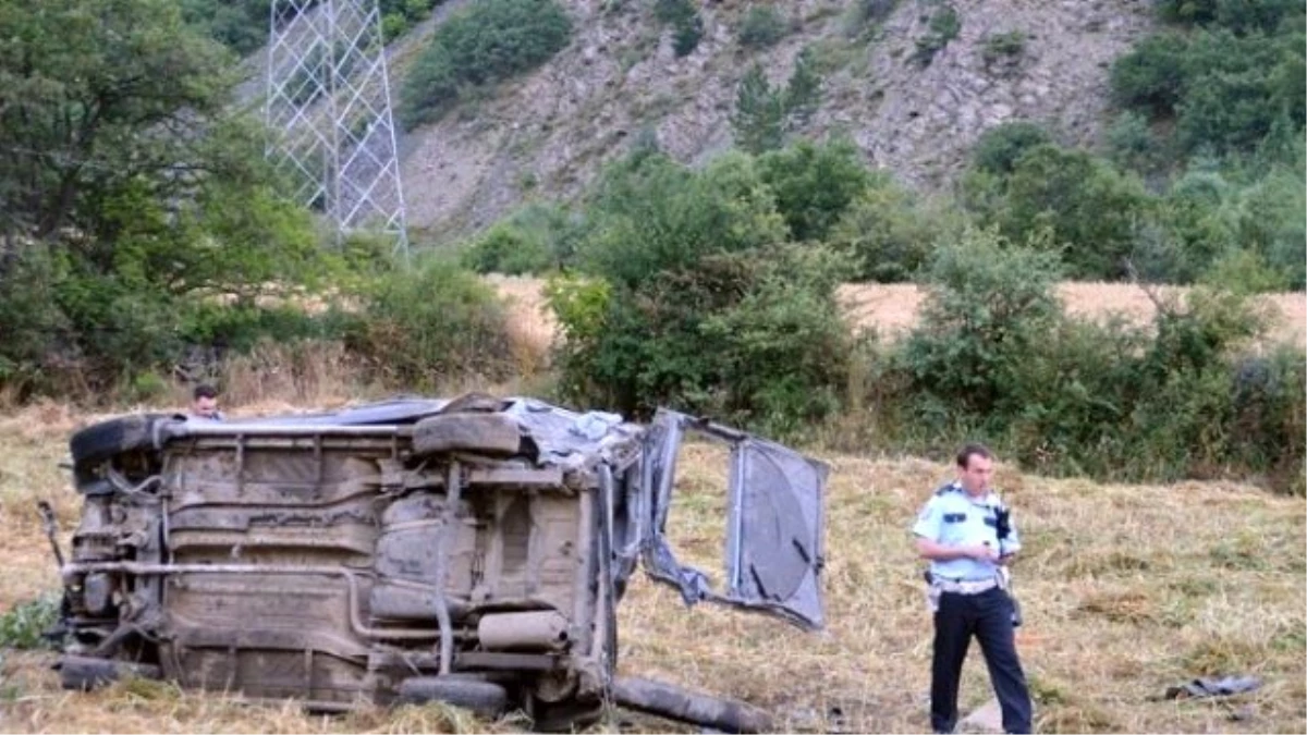Tosya\'da Trafik Kazası: 2 Ölü, 4 Ağır Yaralı