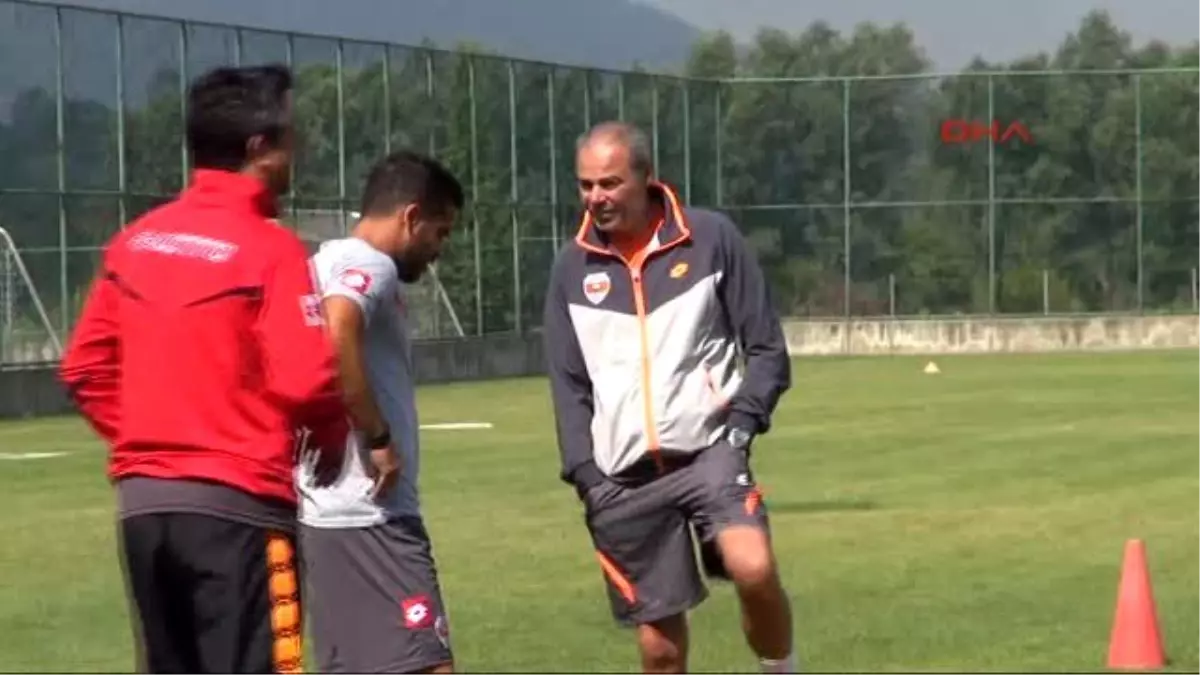 Adanaspor Bolu\'da Kampa Girdi