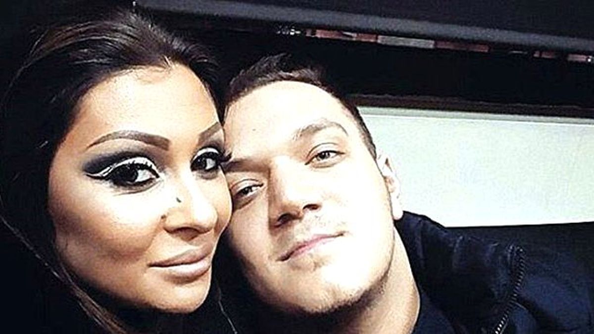 Canlı Yayında Karısını Döven Adam İzleyicileri Şoke Etti