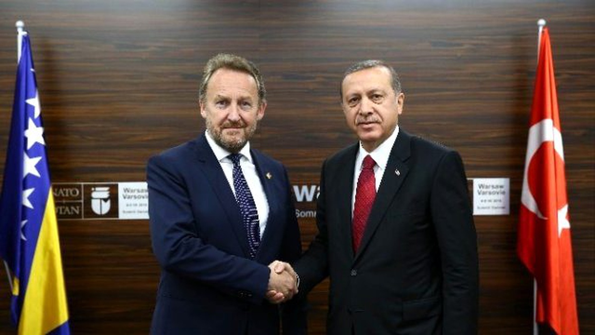 Cumhurbaşkanı Erdoğan, Bosna Hersek Cumhurbaşkanı İzzetbegoviç ile Görüştü
