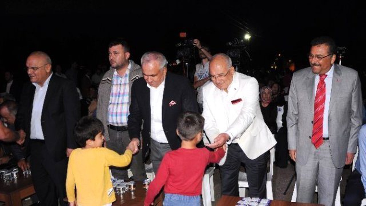 Erdemli Belediyesi\'nden Avgadı Yaylası\'nda Bayramlaşma