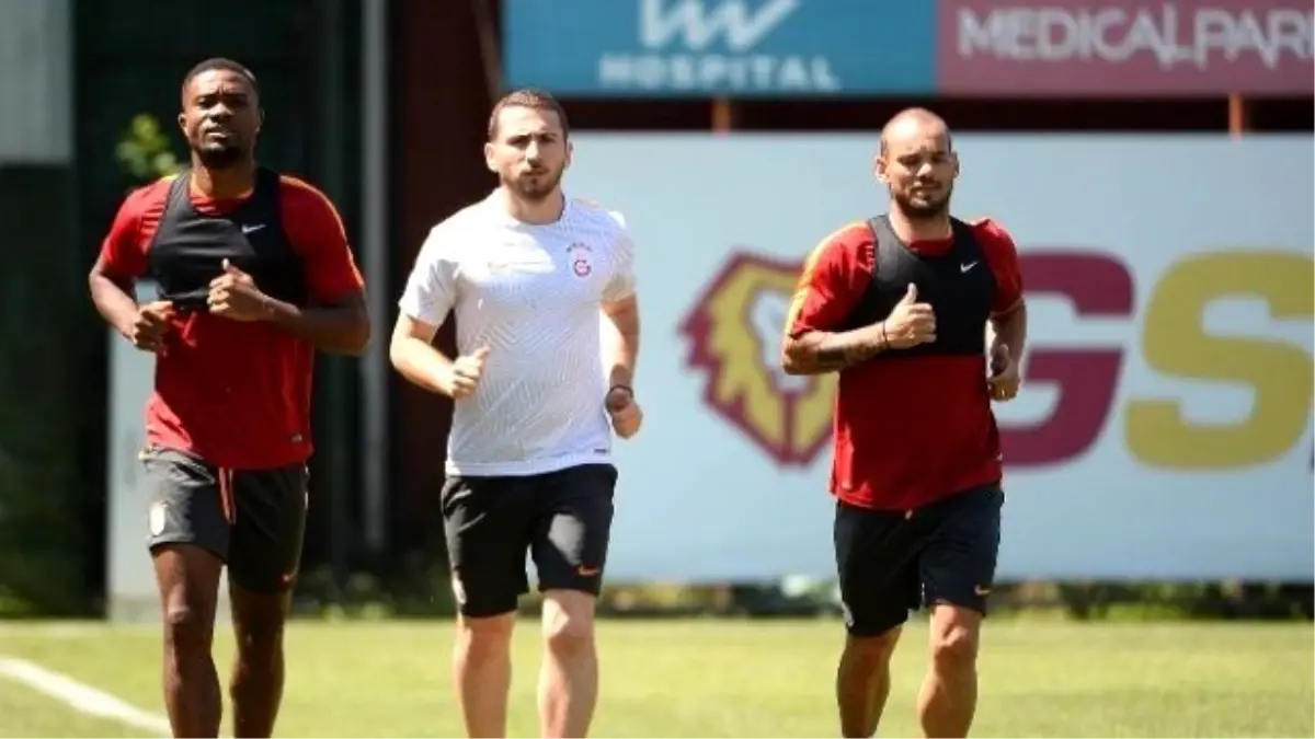 Galatasaray, Yeni Sezon Hazırlıklarını Sürdürüyor