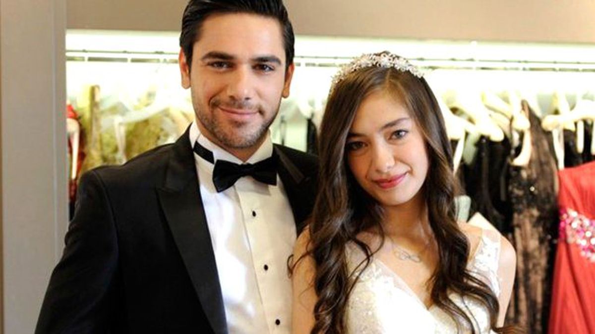 Kadir Doğulu, Neslihan Atagül'ü Babaevinden Çiftetelli Oynayarak Aldı