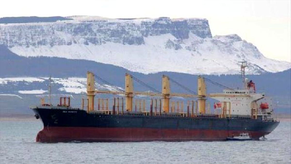 Makine Arızası Yapan Gemi Cezayir\'de Mahsur Kaldı