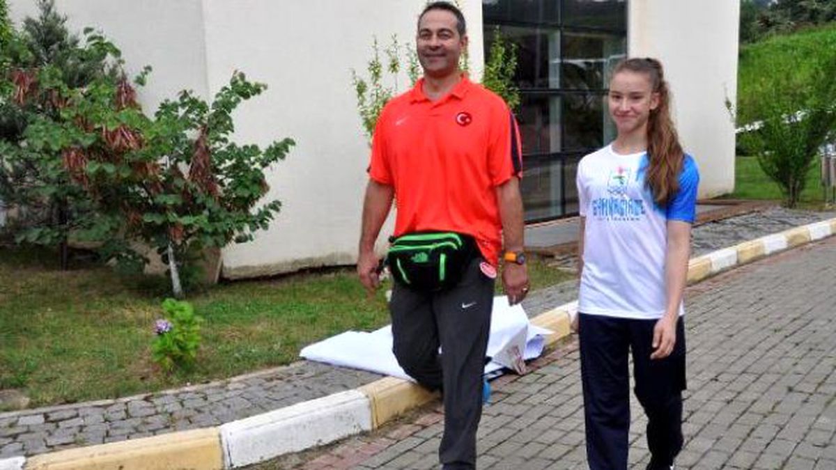 Milli Cimnastikçi Ayşe Begüm Onbaşı: Çok Mutluyum
