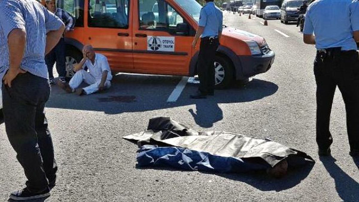 Otoyoldan Geçerken Canından Oldu
