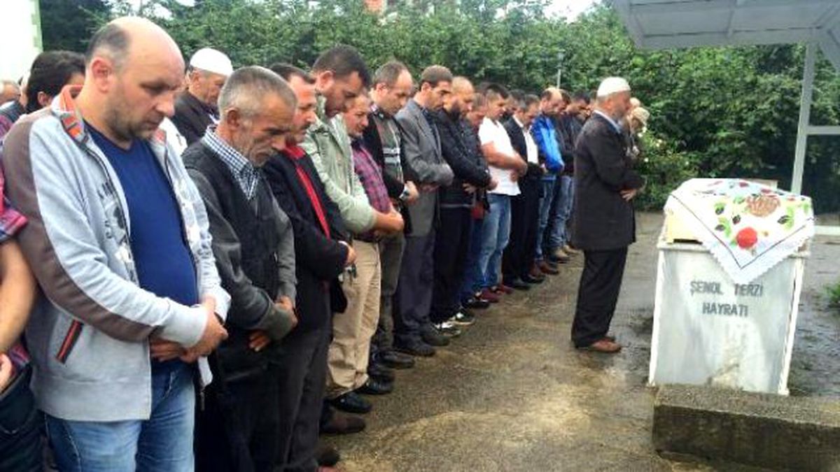 Selfie Çekerken Kurşuna Hedef Olan Feyzanur Öldü (2)