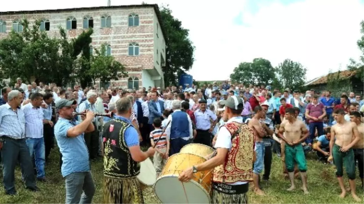 Yayla\'da Güreş Şenliği