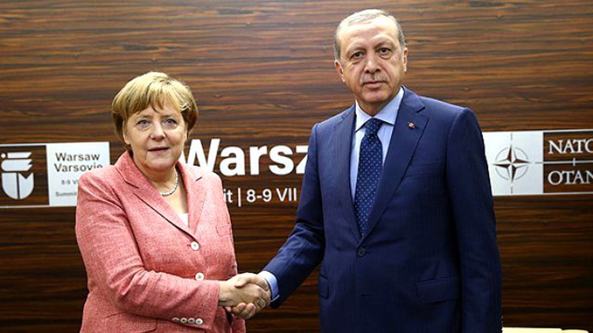 Erdoğan ve Merkel, İncirlik Üssü Konusunda Uzlaşamadı