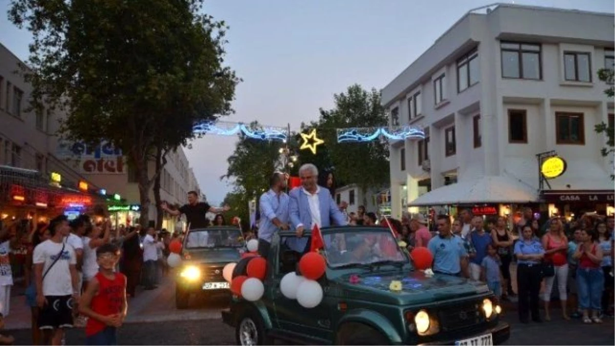 Kemer Altın Nar Kültür ve Sanat Festivali Renkli Başladı