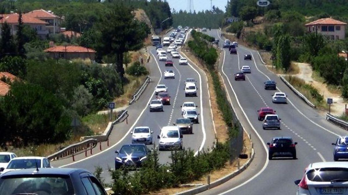 Tatilcilerin Dönüş Çilesi Başladı