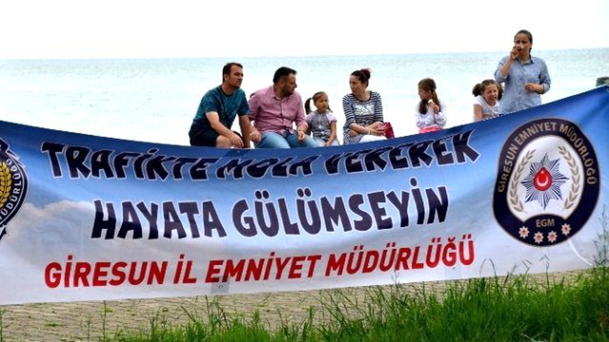 Trafikte Mola Vererek Hayata Gülümsediler