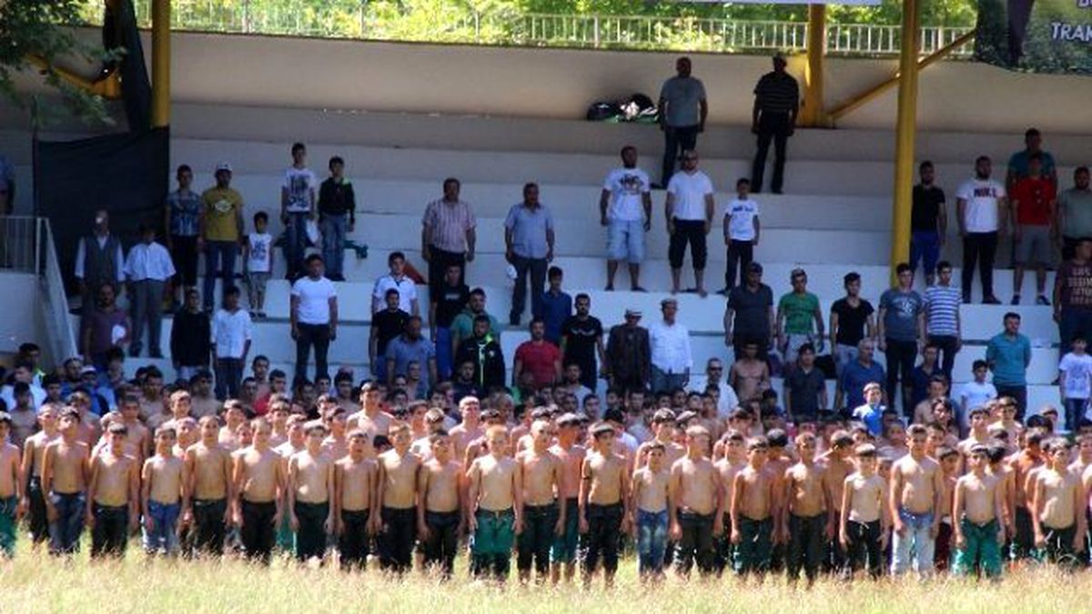 54\'üncü Akbalık Yağlı Güreşleri Başladı
