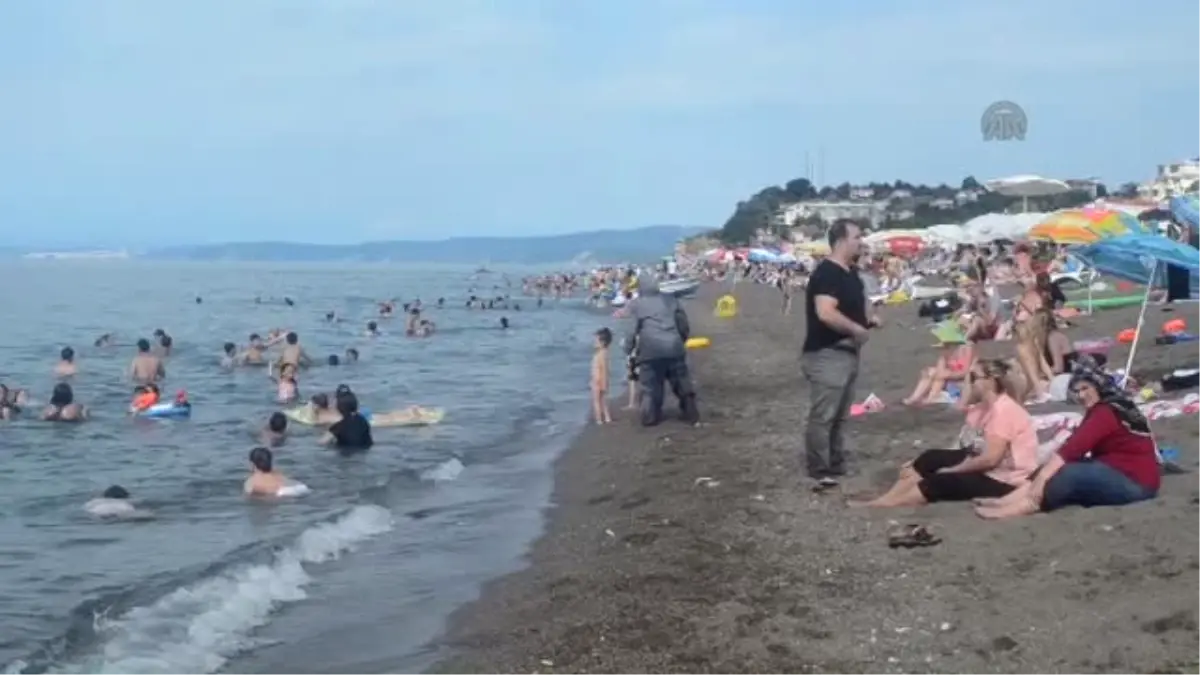 Akçakoca, Bayram Tatilinde Nüfusunu Dörde Katladı