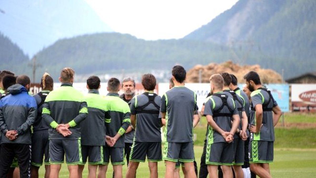 Atiker Konyaspor\'un Avusturya Kampı Başladı
