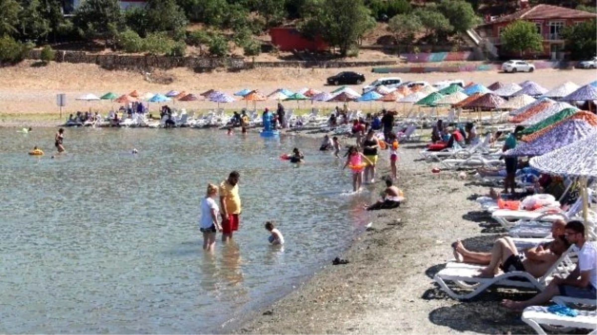 Burası Antalya Değil, Elazığ