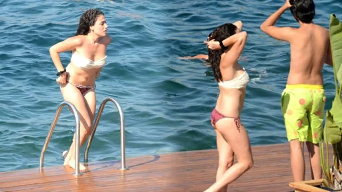 Dilan Çıtak Düzgün Fiziğiyle Dikkat Çekti