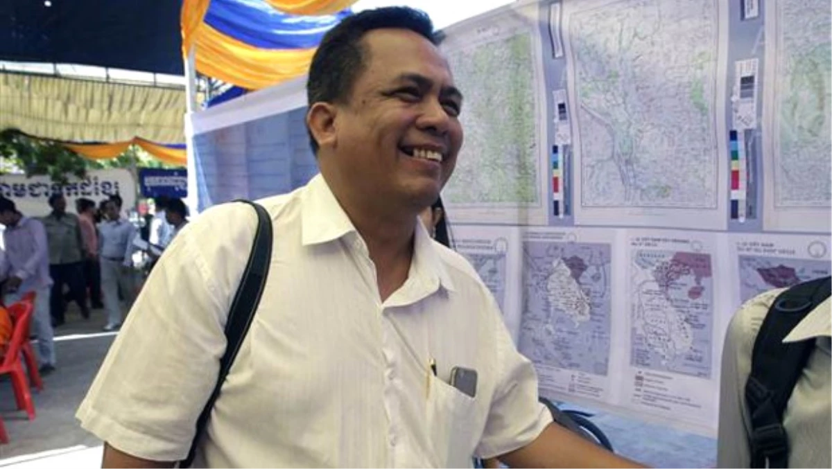 Kamboçya\'da Hükümet Karşıtı Eleştirmen Öldürüldü