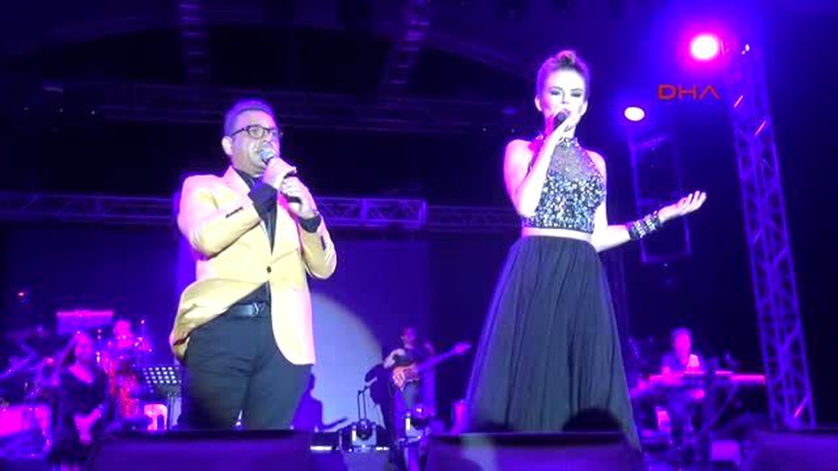 Kemer Altın Nar Festivali\'nde Simge ve Mustafa Sandal Konseri-2