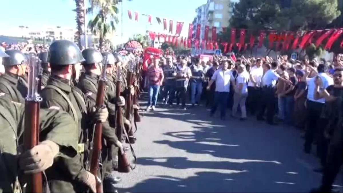 Mardin\'de Şehit Olan Er Orkun Alp Arslan, Aydın\'da Toprağa Verildi