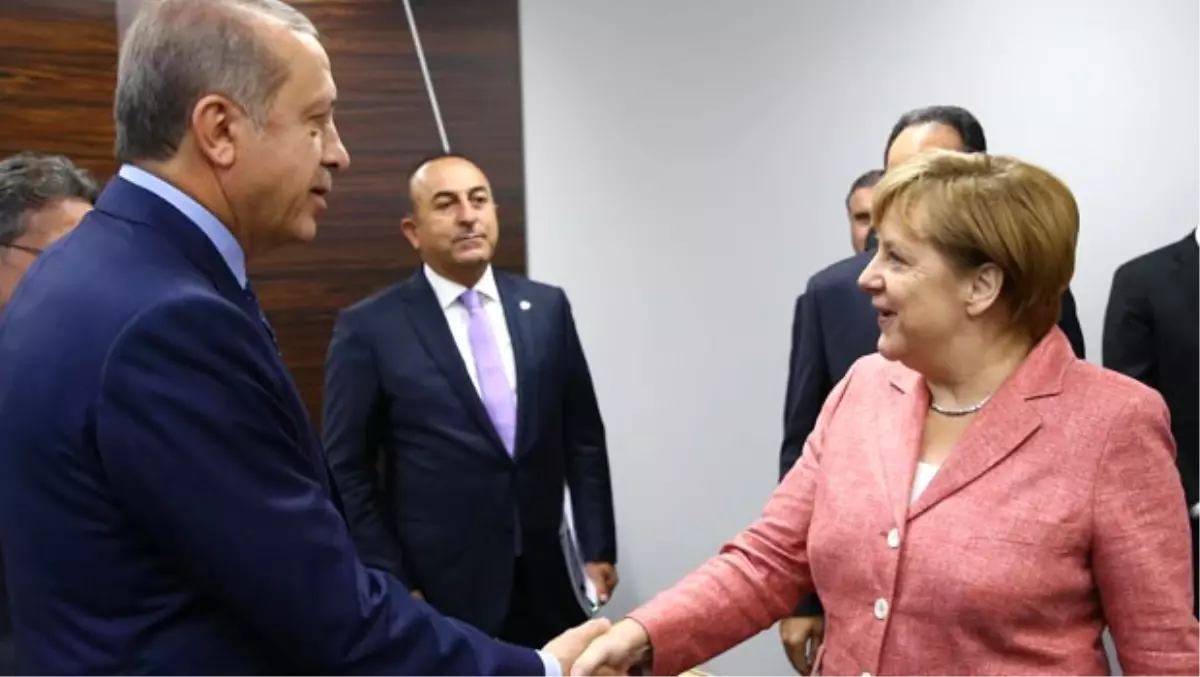 Merkel, Erdoğan\'dan İncirlik\'i Ziyaret İzni Alamadı