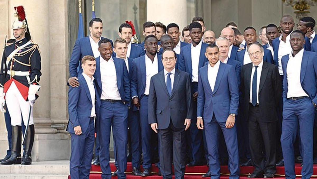 Aile Boyu Elysee\'de Ağırlandılar