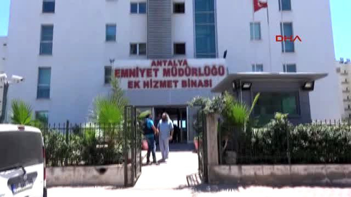 Antalya Pul Koleksiyonu Çalan Hırsızlar Yakalandı