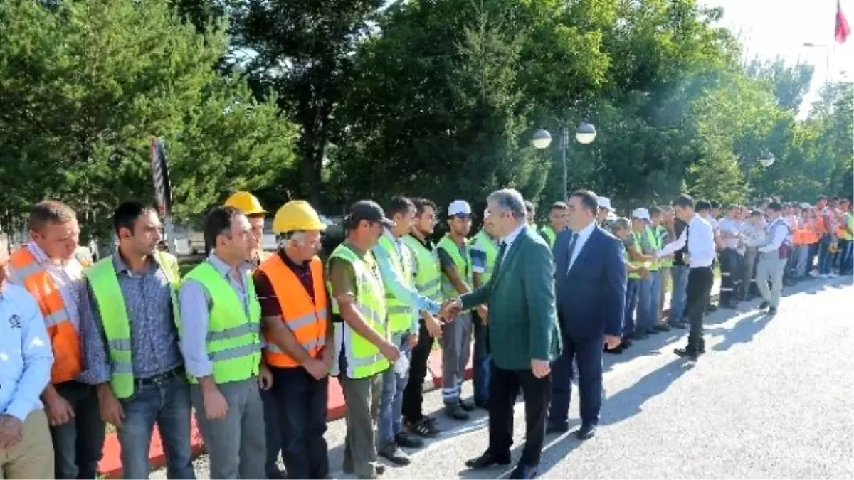 Başkan Çelik Personelle Bayramlaştı