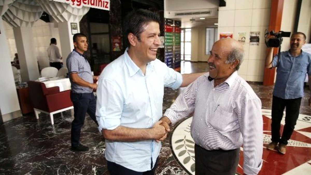 Başkan Genç, 9 Günlük Tatil Sonrası Belediye Personeliyle Bayramlaştı