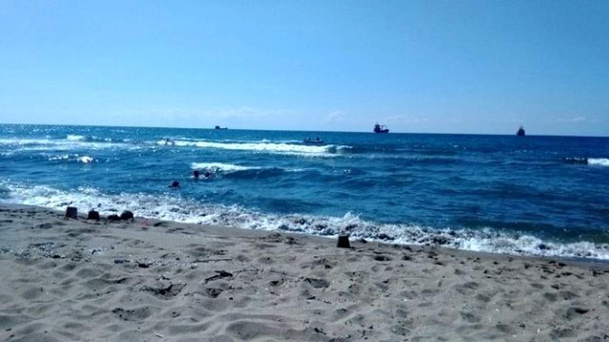 İnkumu\'nda Dalgalara Kapılan Genç Boğuldu