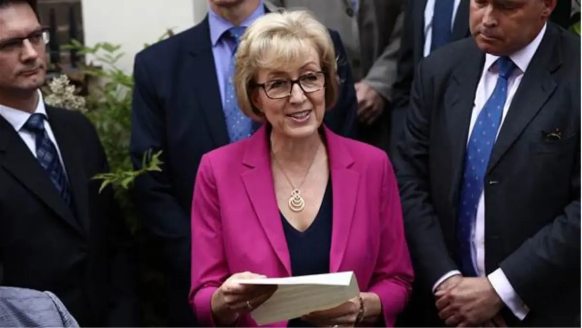 Leadsom Çekildi, İngiltere\'nin Yeni Başbakanı May Oldu