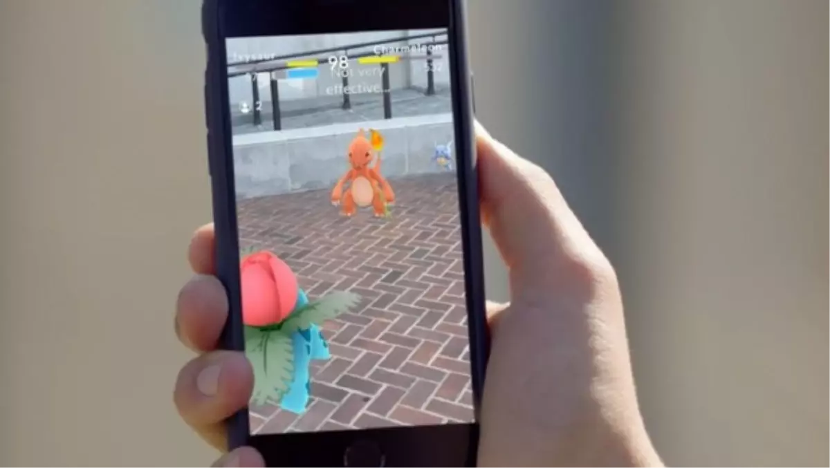 Pokemon Go Sosyal Medya Uygulamalarını Ezdi