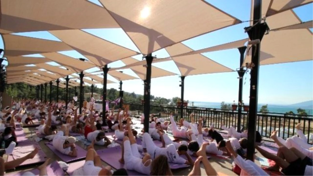 Uluslararası Yoga Festivali Didim\'de Yapıldı