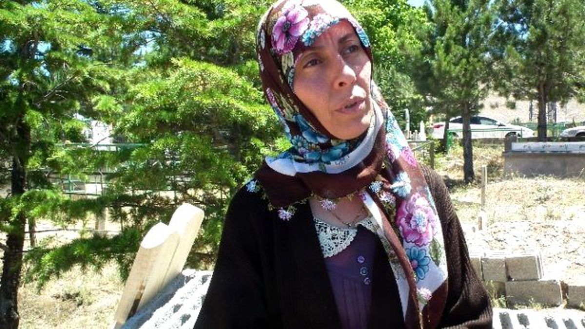 3 Polisi Şehit Eden Uzman Çavuşun Oğlunun Naaşını Camiye Sokmadılar