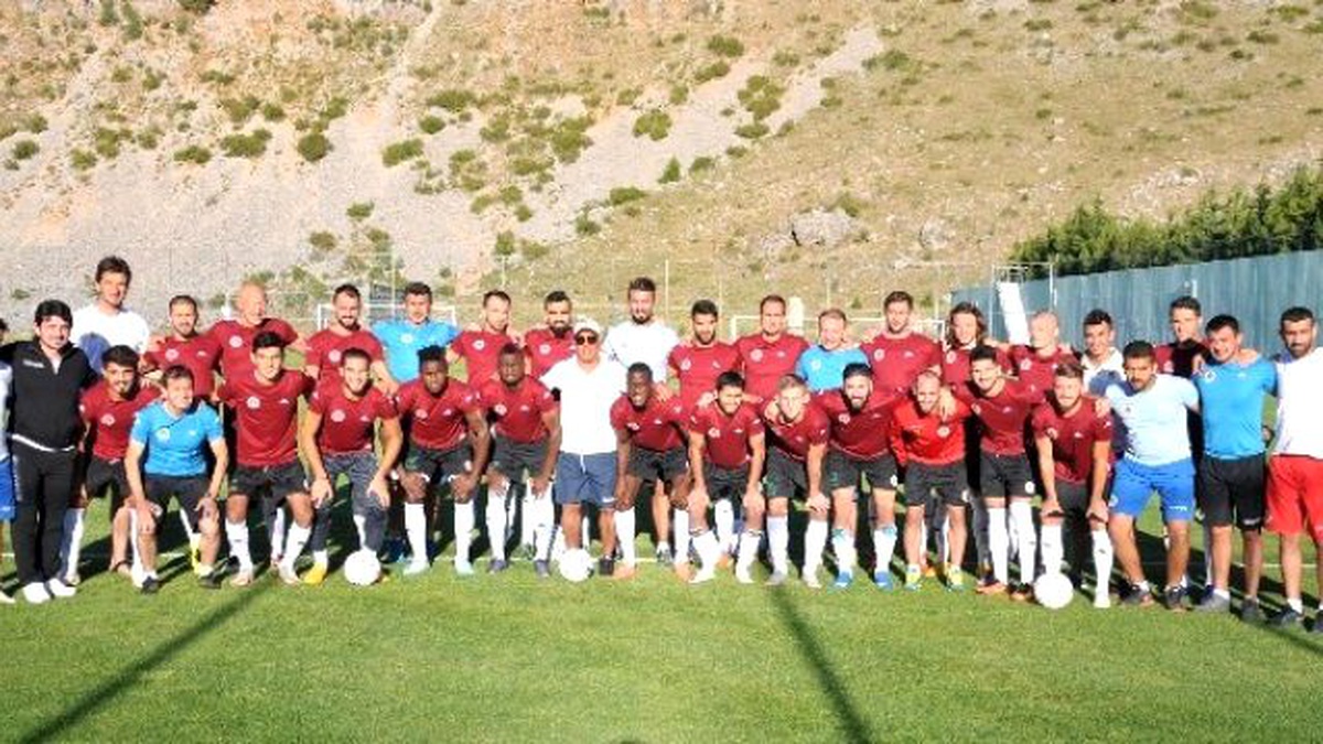 Alanyaspor Davraz\'da Kampa Girdi