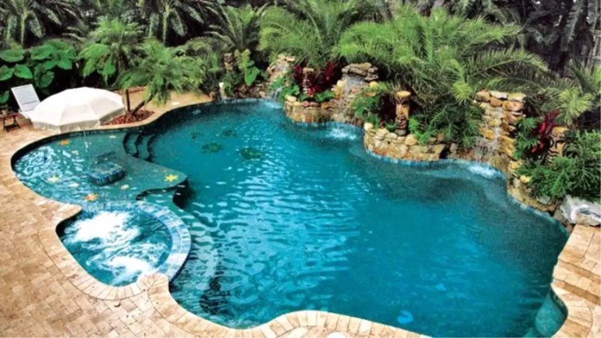 Yaz Annesiyseniz, Tek Başınıza Yüzmeyin!